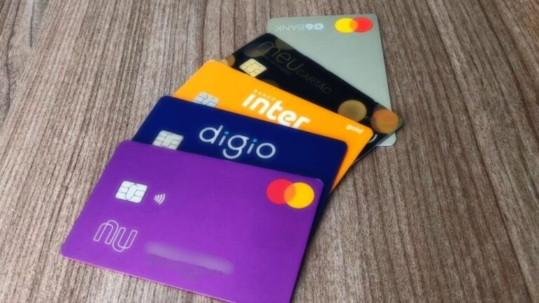 Cartão de Crédito: como escolher o melhor, vantagens, cuidados e cartões aprovados na hora